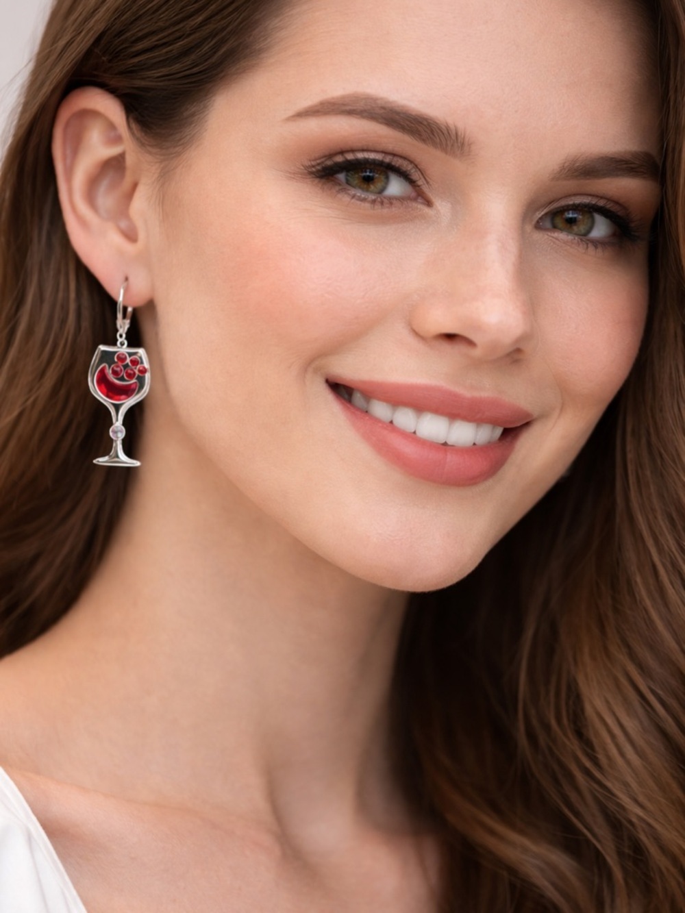 Handcrafted wine motif earrings with sparkly bright red crystal - Picture 4 of 5
